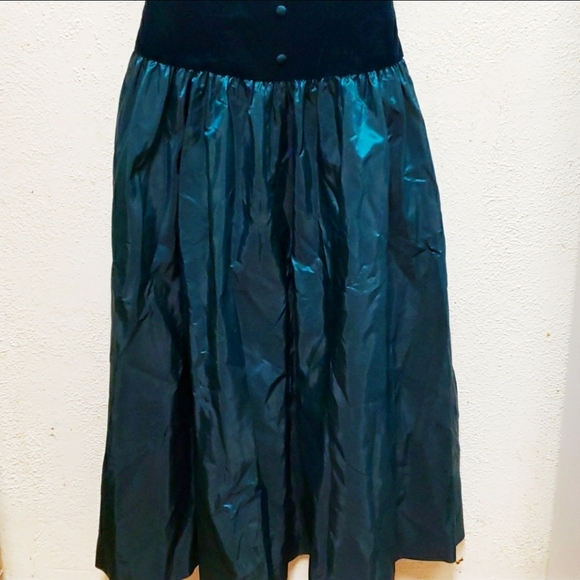 Vintage Alfred Angelo Off The Shoulder Dress - Picture 2 of 9